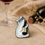 Pinișor - The Party Cat