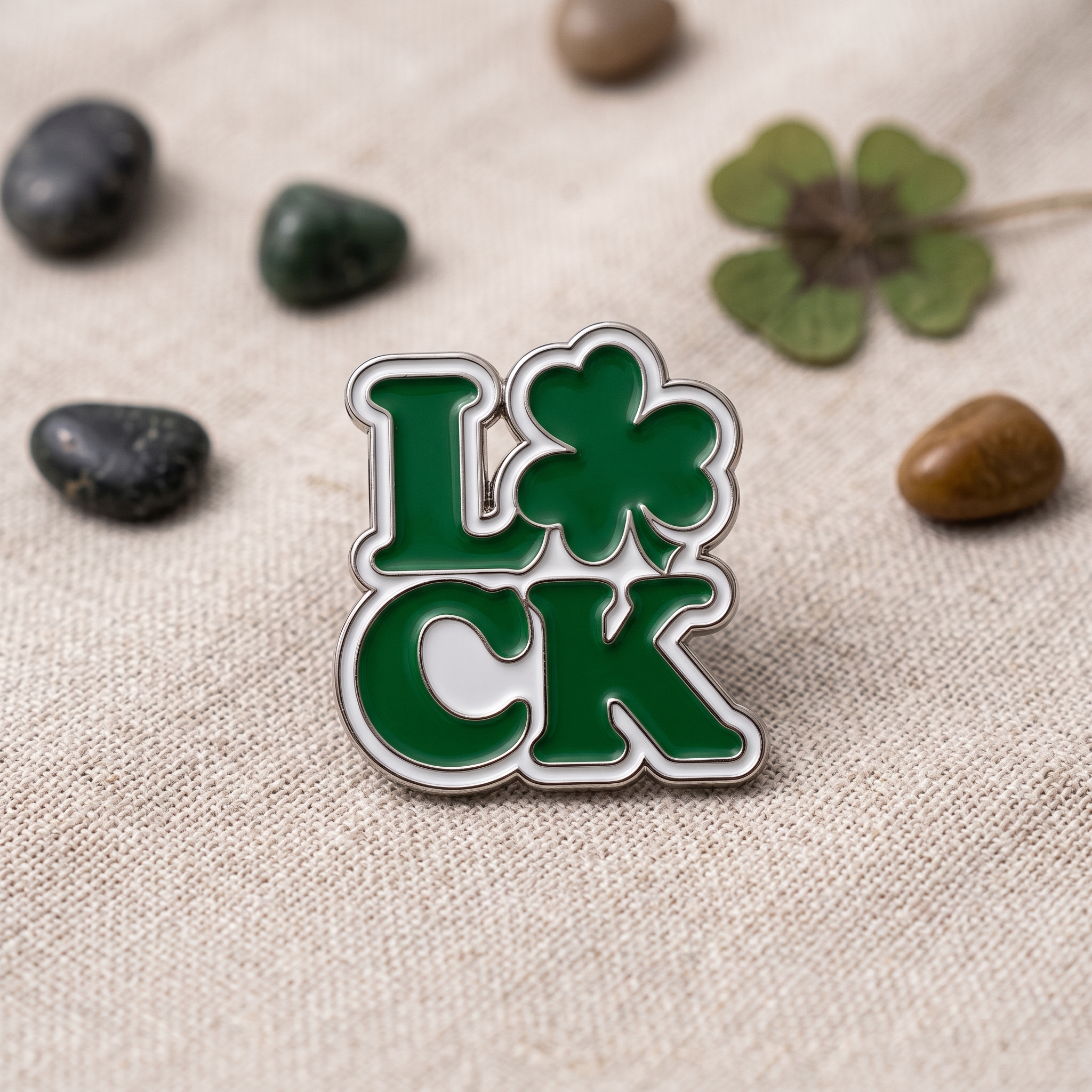 O1-Brosa-pin-438 Pinișor - Luck - imagine 1