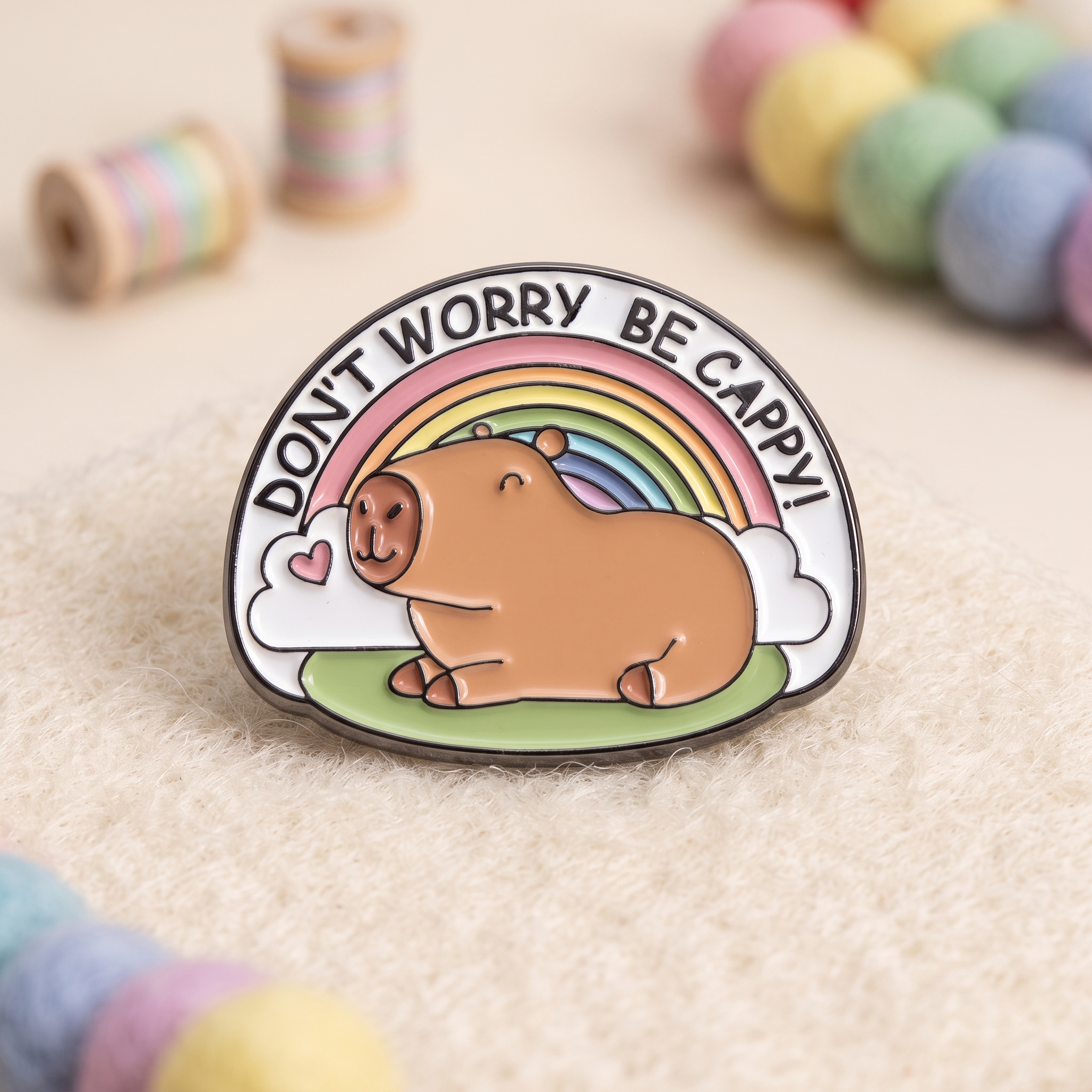 O2-Brosa-pin-142 Pinișor - Don't Worry, Be Cappy! - imagine 1