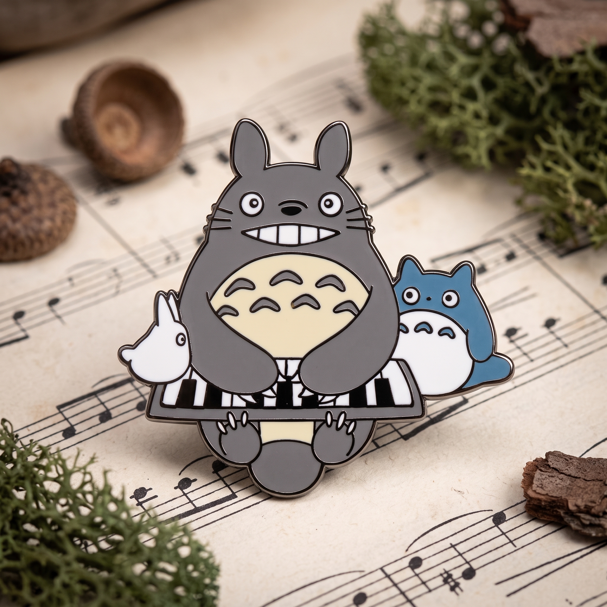 O2-Brosa-pin-209 Pinișor - Totoro Pianist - imagine 1