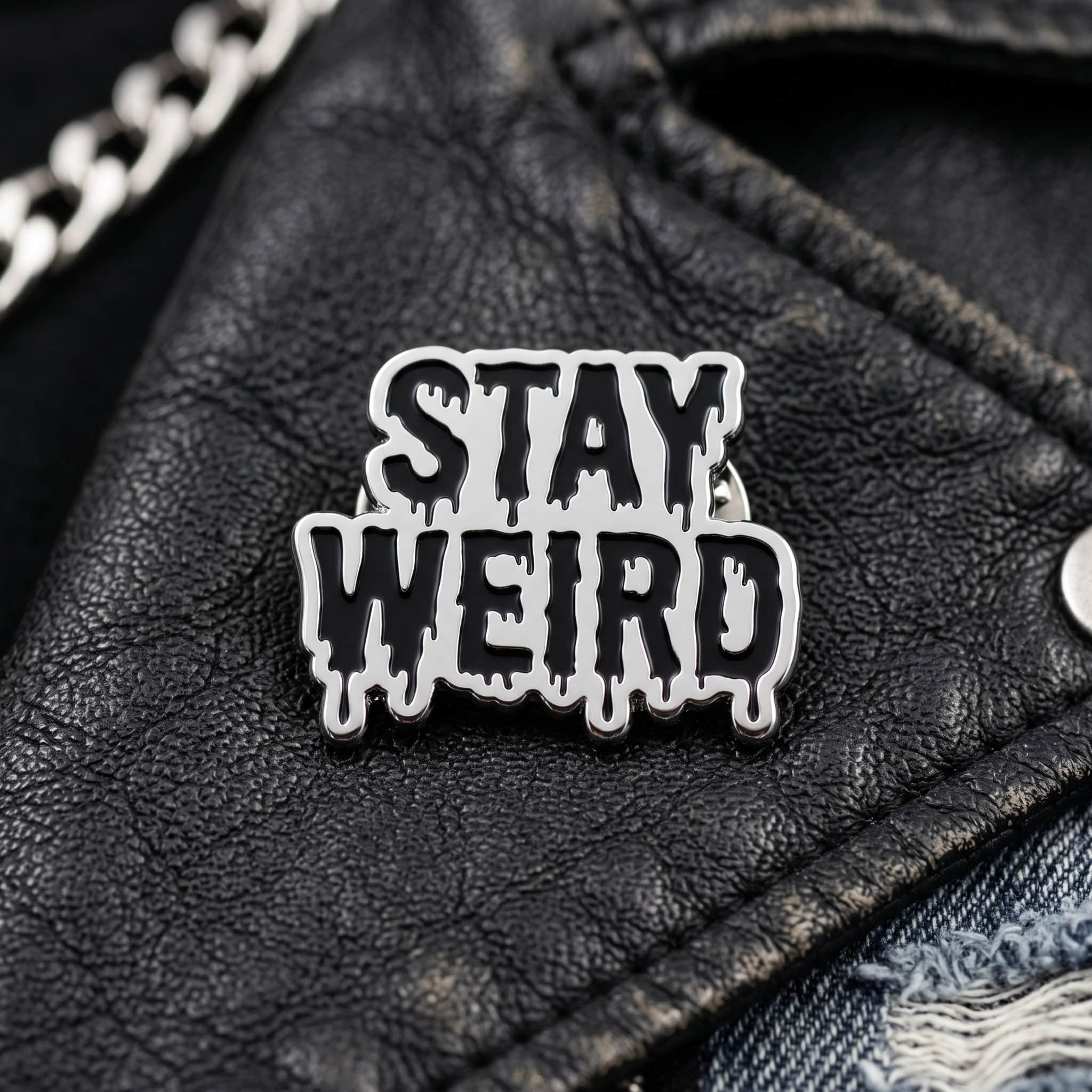 O2-Brosa-pin-378 Pinișor - Stay Weird - imagine 1