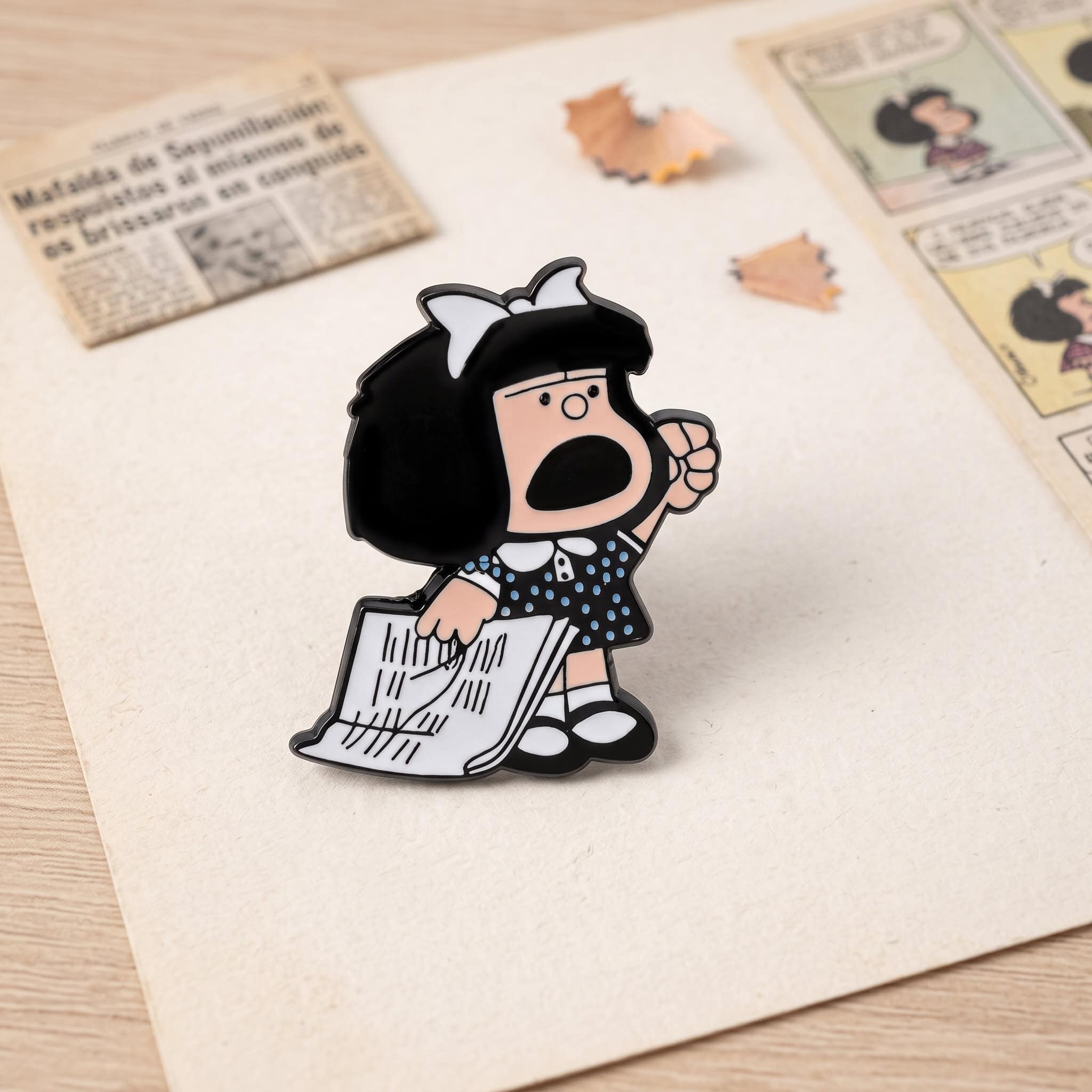 O3-Brosa-pin-020 Pinișor - Mafalda Protesting - imagine 1