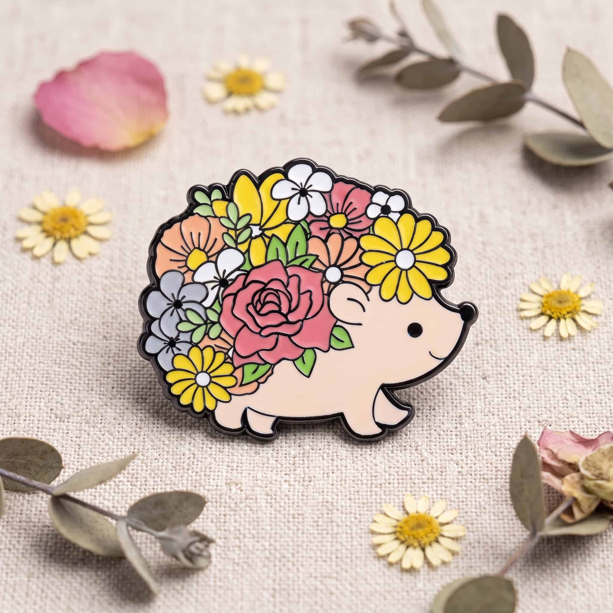 O3-Brosa-pin-185 Pinișor - Happy Flower Hog - imagine 1