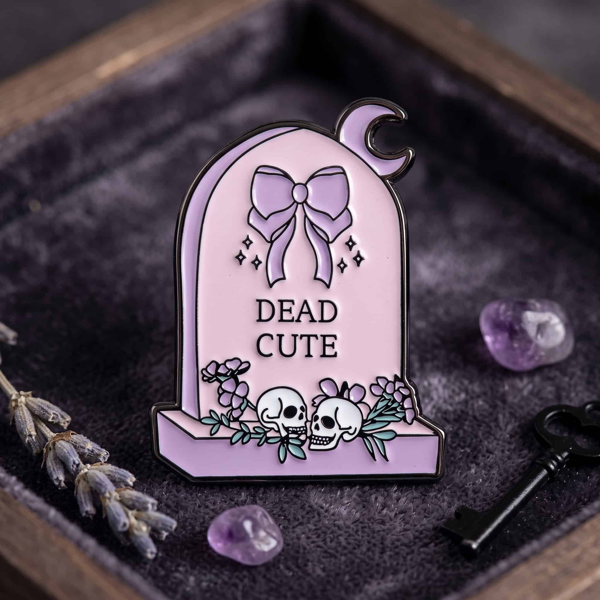 O3-Brosa-pin-282 Pinișor - Dead Cute - imagine 1